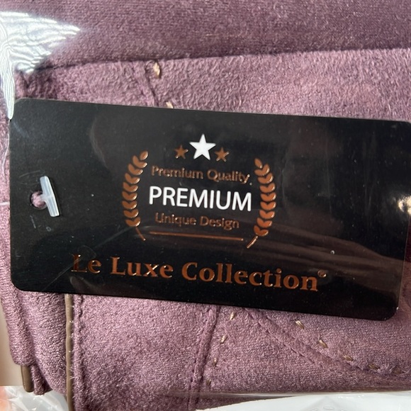 Stunning mauve & brown polyester scarf 🧣& Premium gloves in matching mauve. - Picture 5 of 6